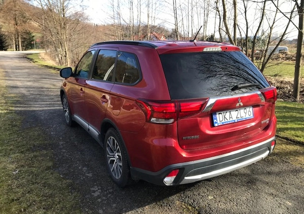 Mitsubishi Outlander cena 82000 przebieg: 78000, rok produkcji 2016 z Góra małe 254